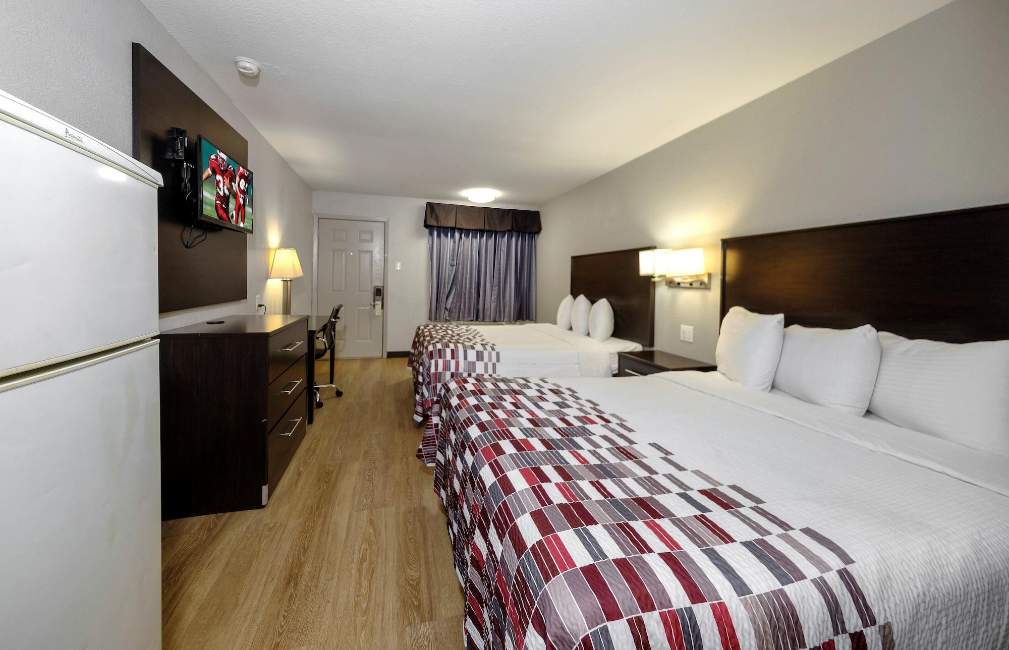 Red Roof Inn Arlington - Entertainment District Esterno foto